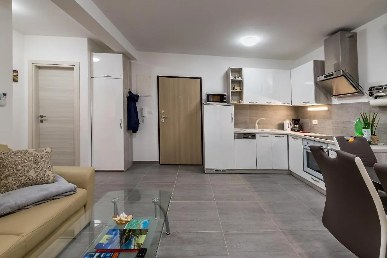 Apartment Lana Baska