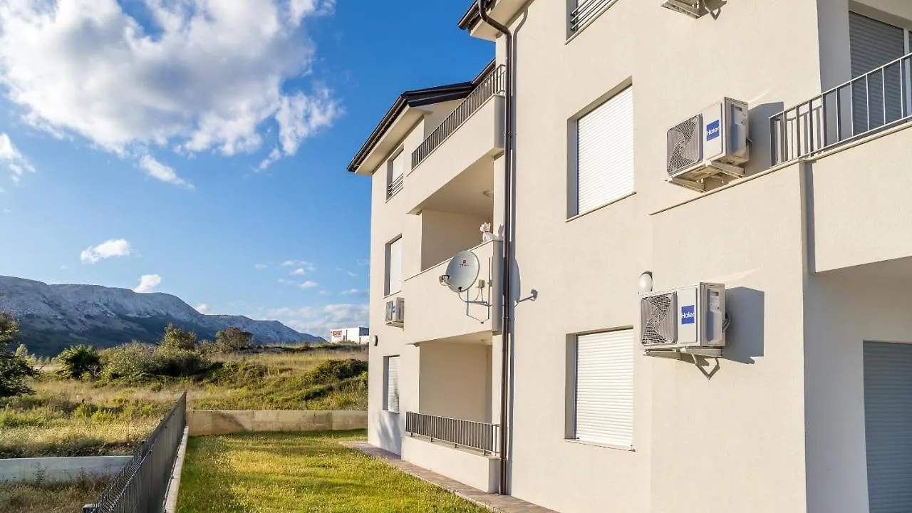 Apartment Lana Baška